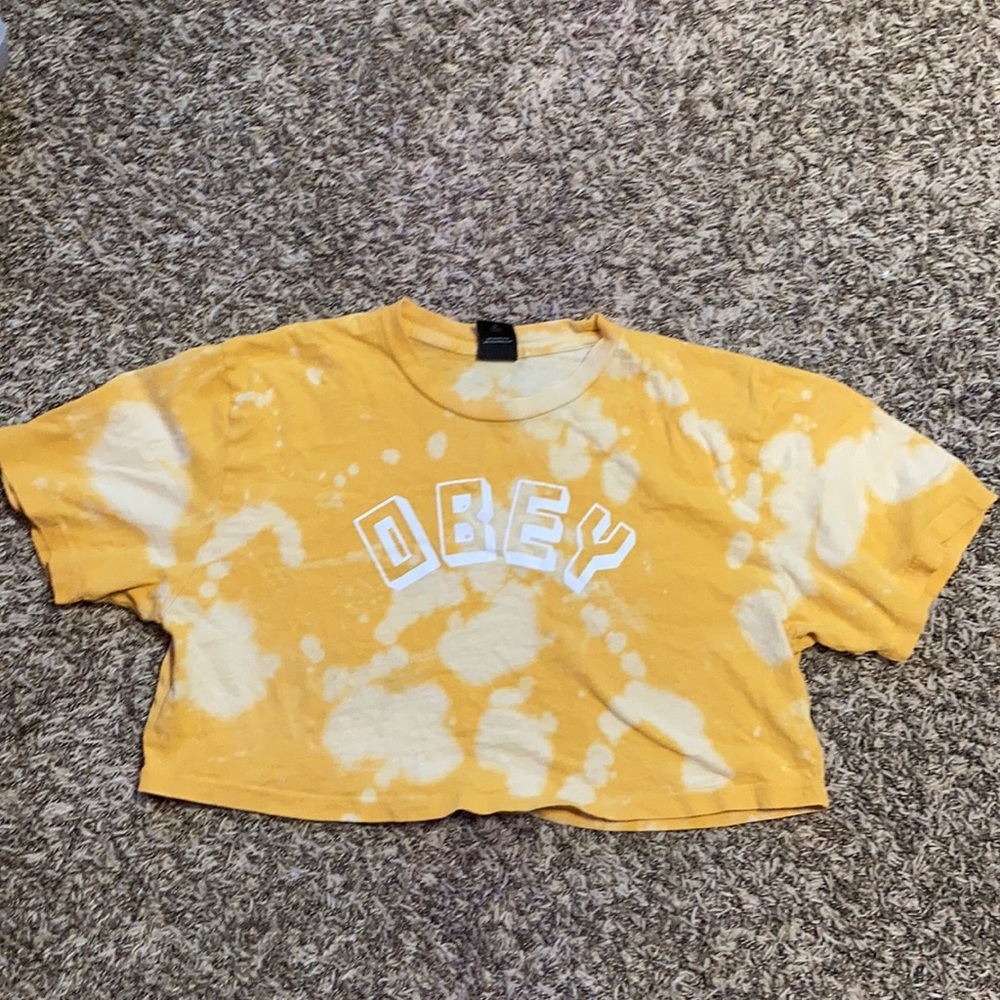 acid wash obey cropped tee
